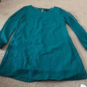 Green long sleeve dress